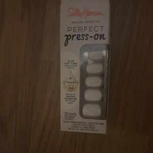 Sally Hansen Perfect Press-On Nails - White